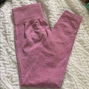 High waisted pink seamless leggings
